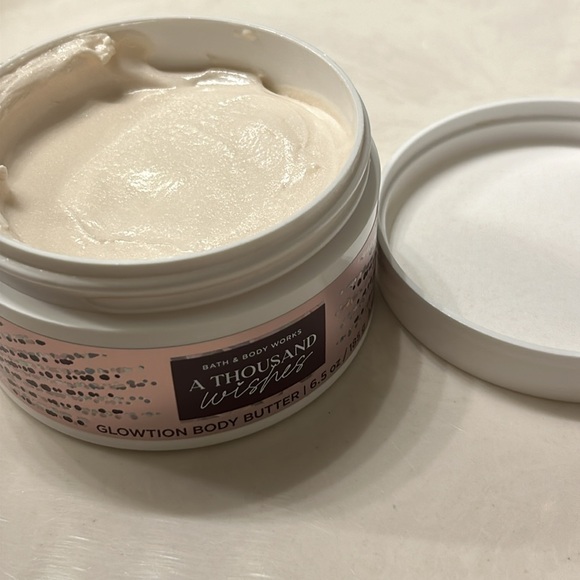 Bath and Body Works A Thousand Wishes Glowtion Body Butter - Picture 4 of 4